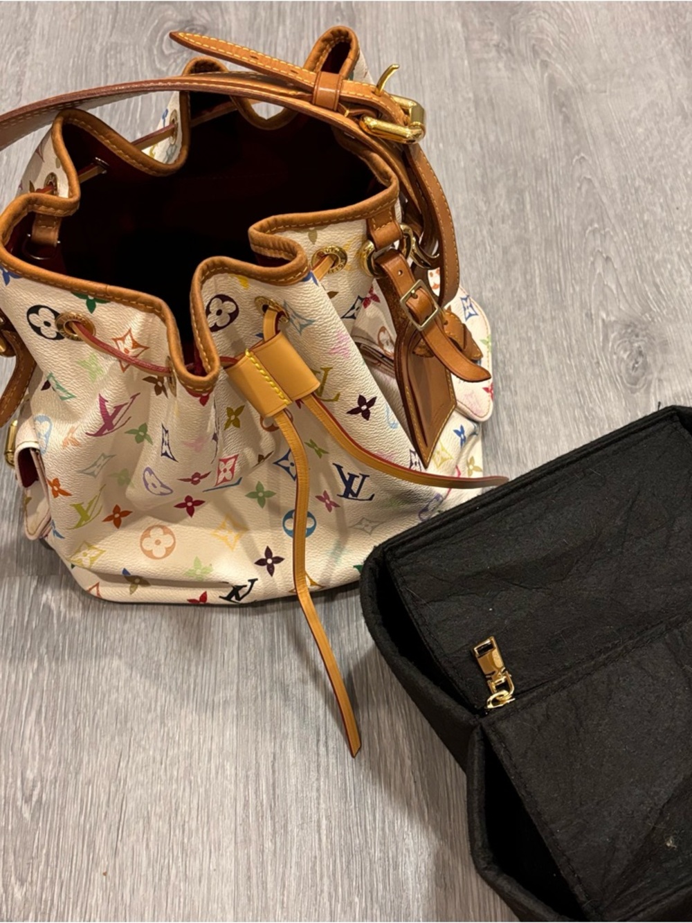 Louis Vuitton x Takashi Murakami White Multicolore Canvas Petit Noé - Picture 16 of 16